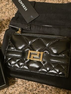 Versace Greca Goddess zipped card holder Bnwt